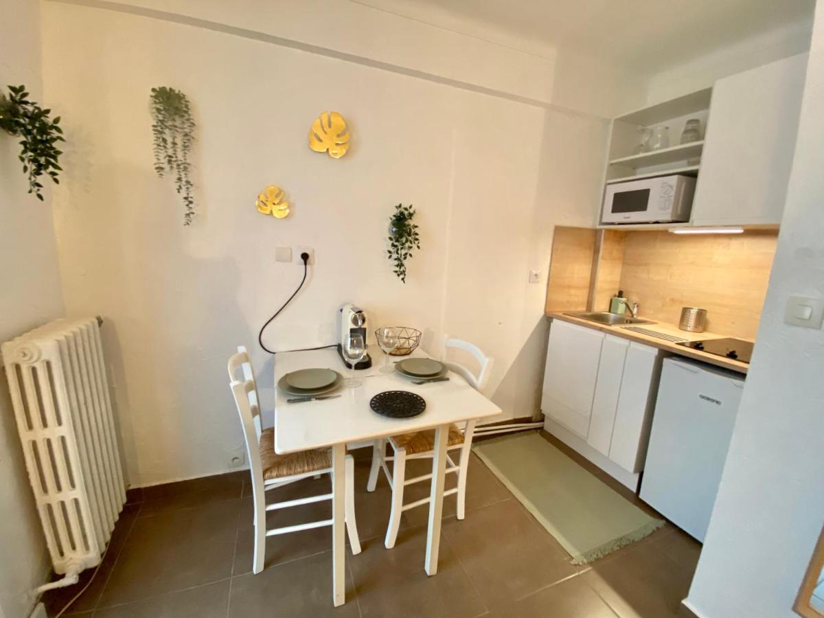 Location Studio Avec Loggia Apartment อองทีบส์ ภายนอก รูปภาพ