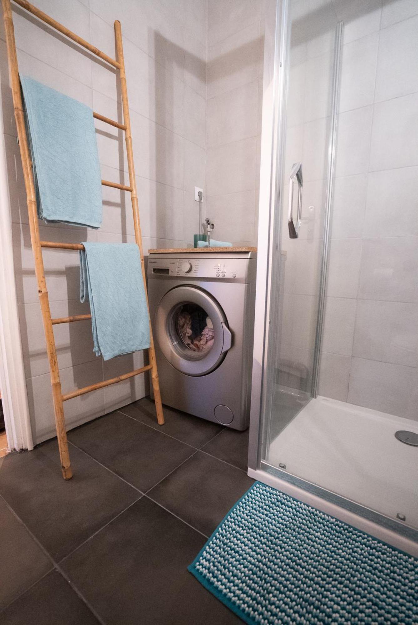 Location Studio Avec Loggia Apartment อองทีบส์ ภายนอก รูปภาพ